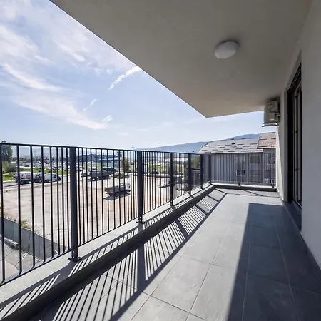 Sky Nest Luxury Near Airport Saraievo